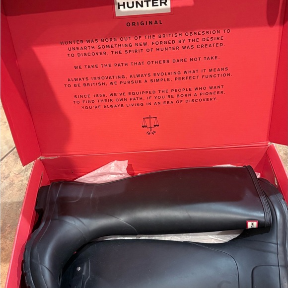 Hunter Black Women's/ Kids  Winter Rain Boots - Picture 6 of 8